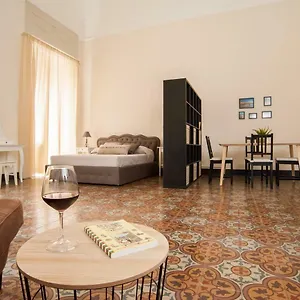 Appartamento Homes4holidays - Teatro Massimo, Catania